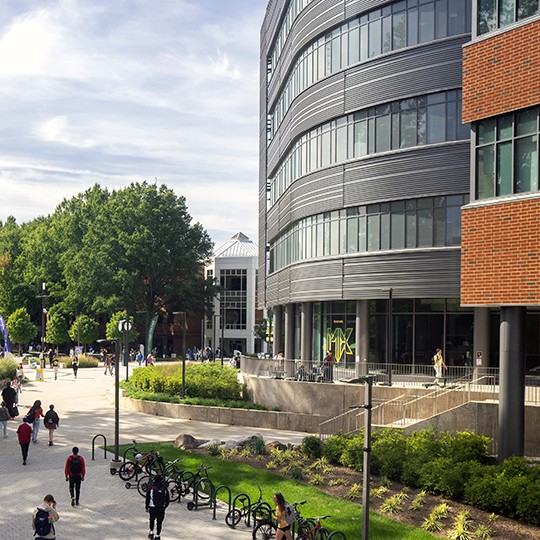 Guerin receives Outstanding Career Influencer Award from George Mason Career Services